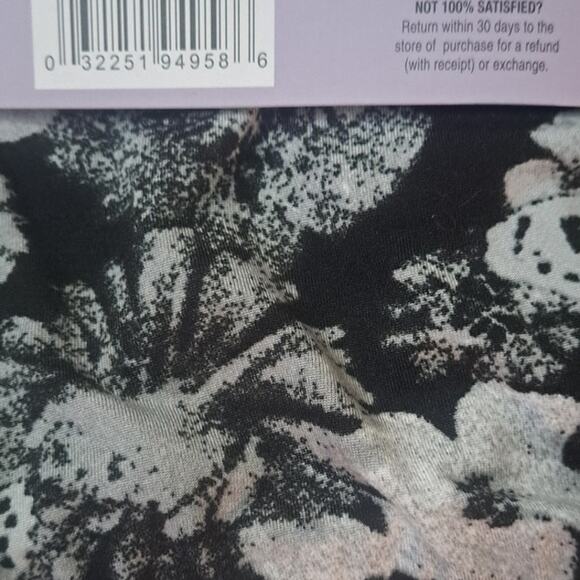 New Ladies Black & White Floral Butterfly Super Soft Fashion Leggings Size Small - Picture 6 of 10